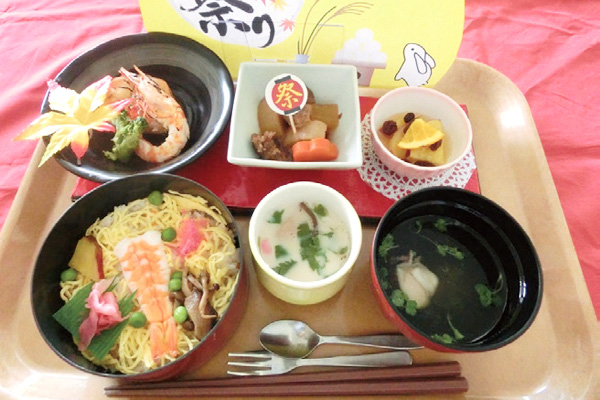 ライフケア高砂の特別な日のお食事